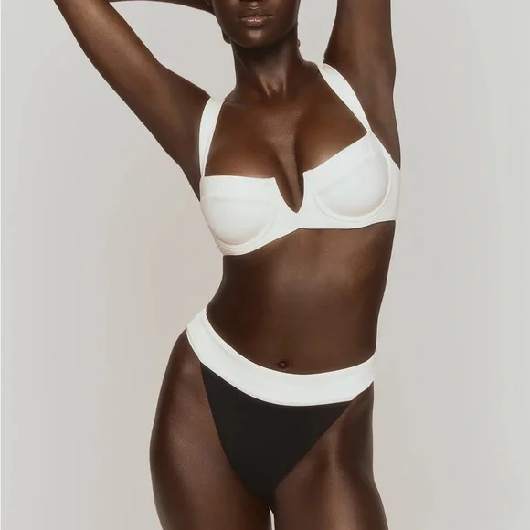 SOLD! Monday Swimwear Clovelly Top, Ivory, L - Picture 2 of 11